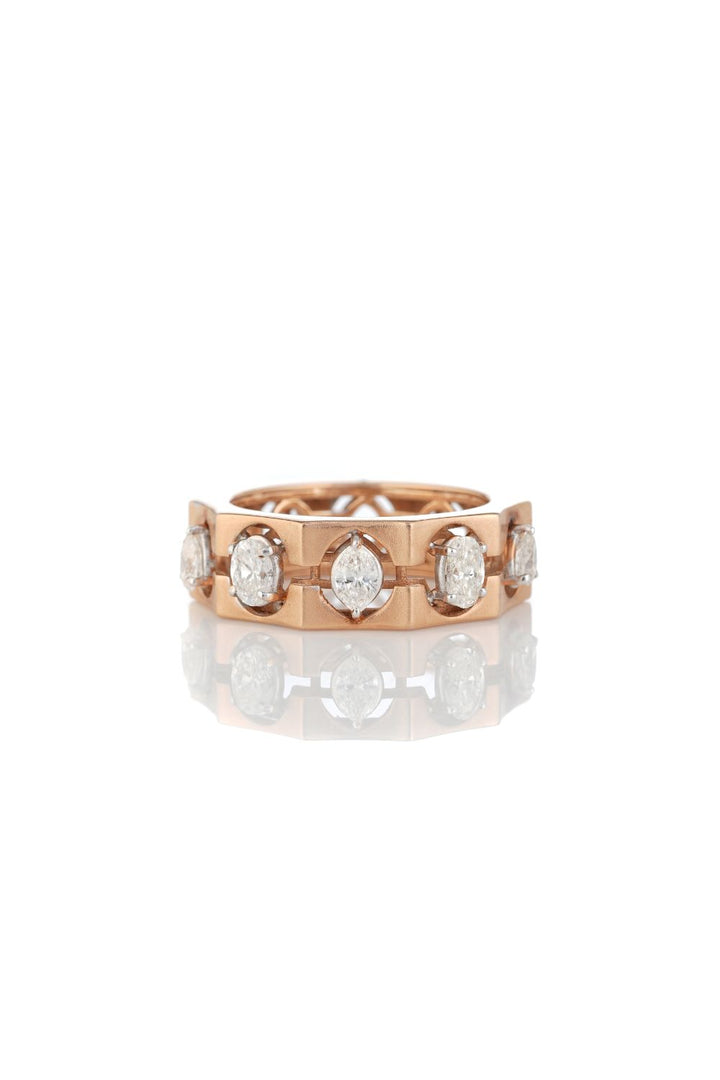 Golden Glamor Ring