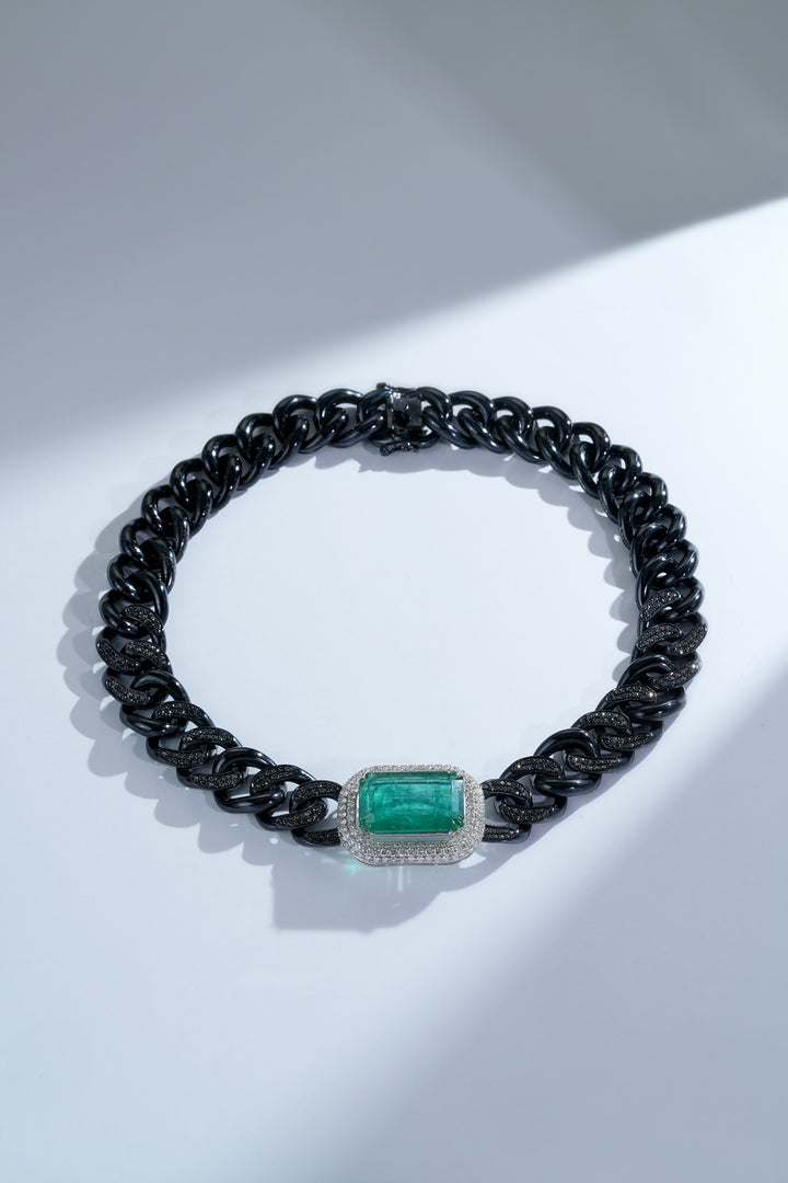 Dark Majesty: The Midnight Jewels Necklace